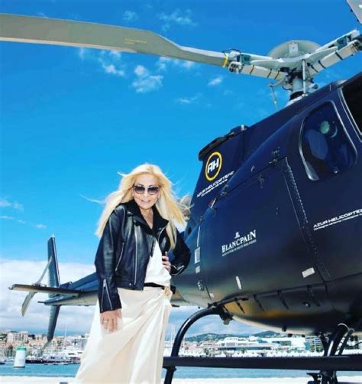 Anna Shay Net Worth : Details About Last, Career, Earnings, Bf, Age, Kids - SarkariResult