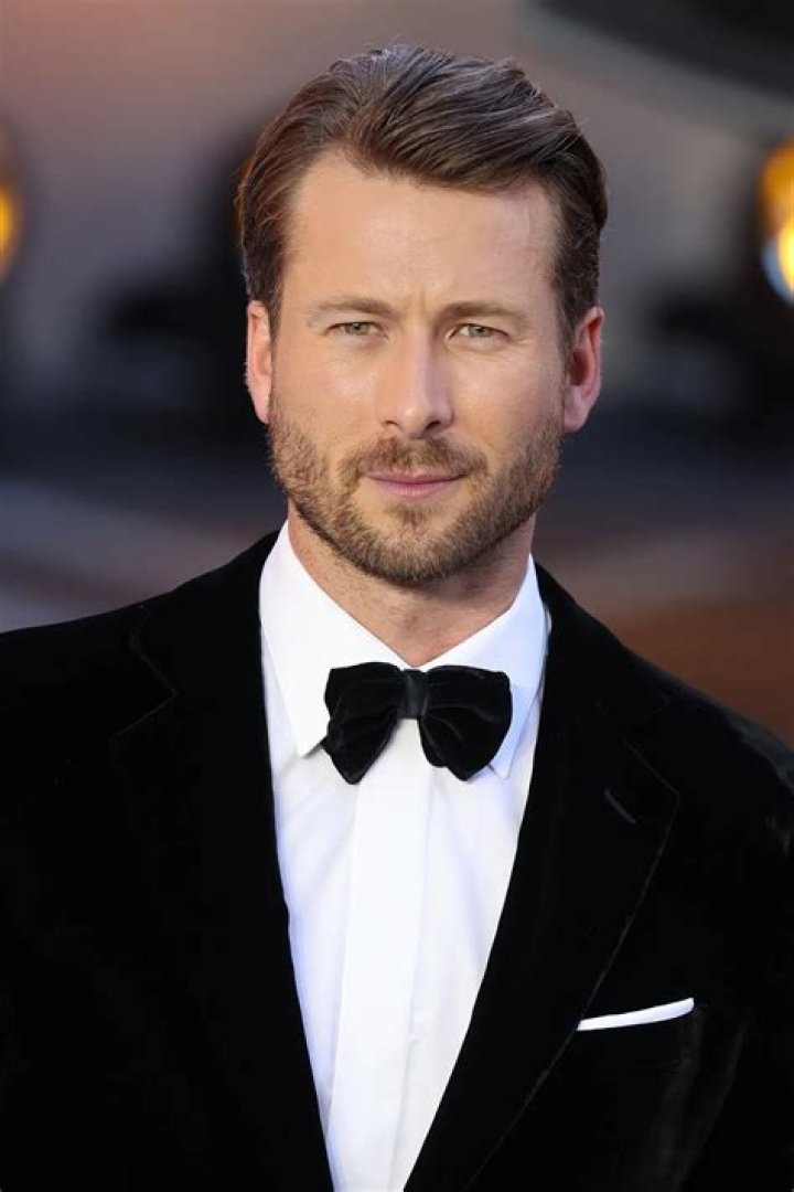 Glen Powell Ethnicity / Religion : Biography, Net worth, Age, Family & More details - SarkariResult