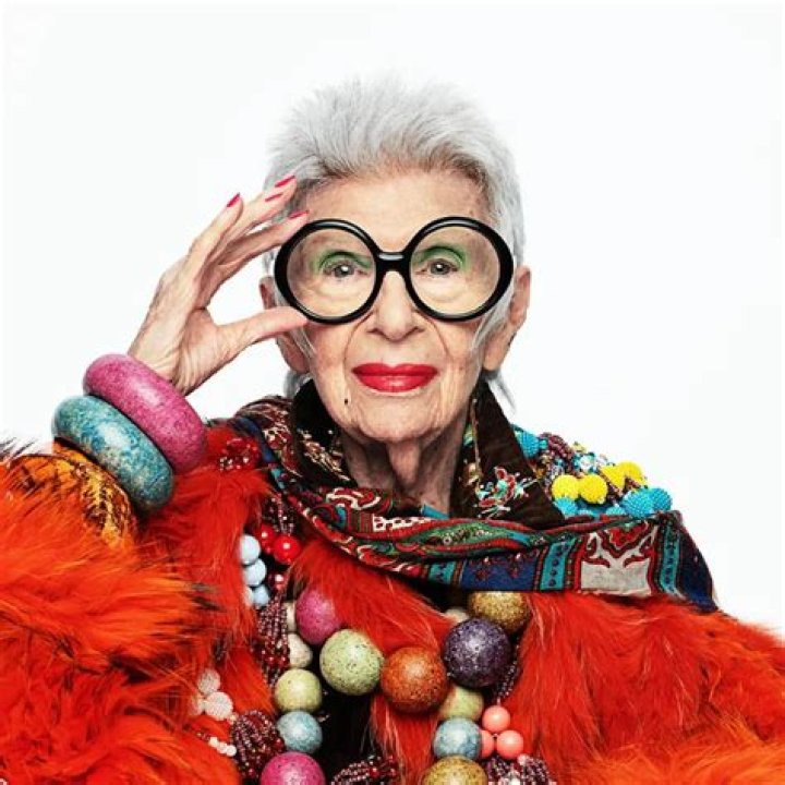 Iris Apfel Net Worth: Career, Family, Age, Income, Wiki, Bio, All You Need to Know - SarkariResult