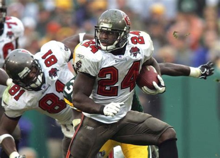 Is Cadillac Williams Departing from Auburn? What's the Reason Behind Cadillac Williams Leaving Auburn? - SarkariResult