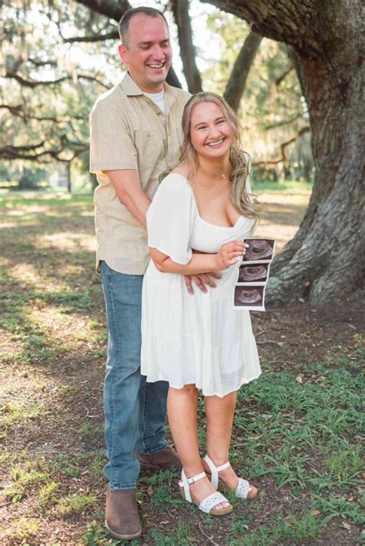 Is Gypsy Rose Blanchard Pregnant? Is She Expecting Baby? Who is Gypsy Rose Blanchard? - SarkariResult