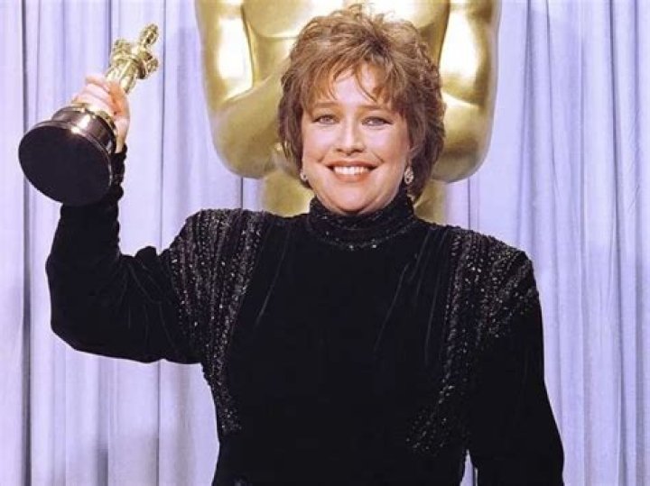 Kathy Bates Height, Weight, Measurements, Bra Size, Shoe Size