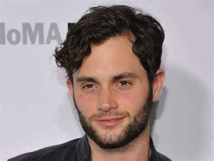 Penn Badgley Height, Weight, Body Measurements, Shoe Size