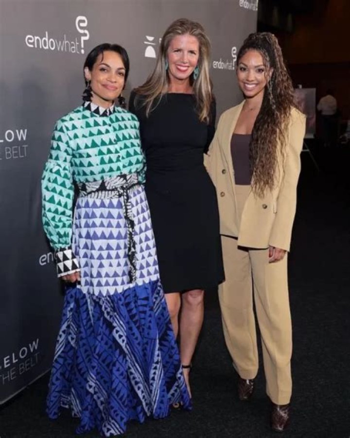 Rosario Dawson Height, Weight, Measurements, Bra Size, Shoe Size