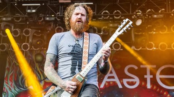 Travis Dopp Death Cause And Obituary : Small Brown Bike Guitarist Died - SarkariResult